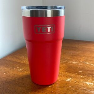 YETI 20oz Stackable Travel Cup- Never Used
